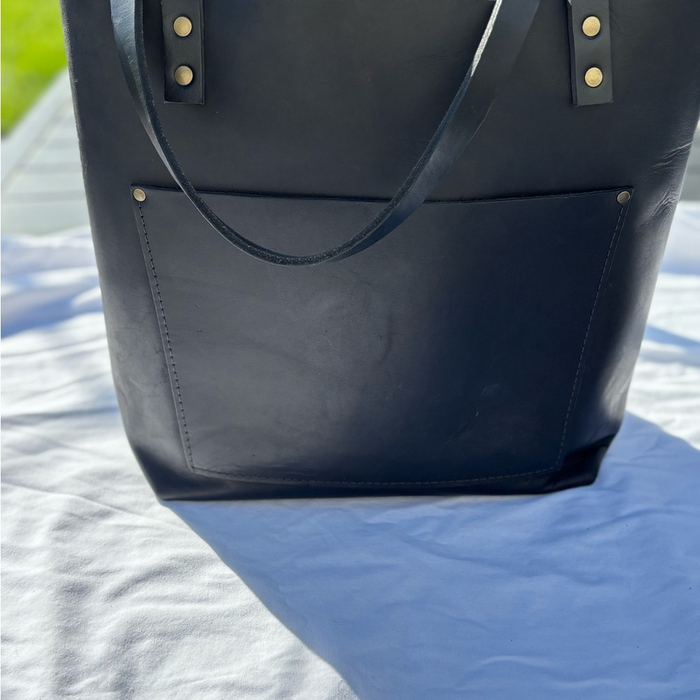 Portland Leather Medium Tote Bag